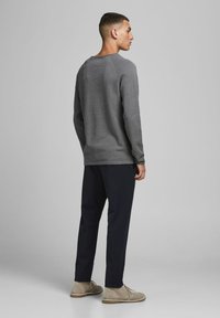 Jack & Jones JJEHILL CREW NECK  - Strickpullover - sedona sage