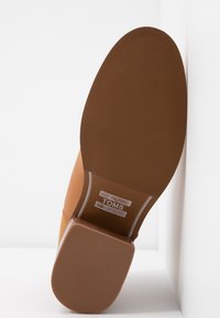 TOMS Botines bajos - beige