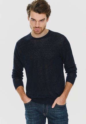 - Sweter
