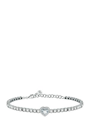 Silberarmband mit runden klaren Steinen und einem zentralen herzförmigen Diamanten, ausgestattet mit einem verstellbaren Kettenverschluss.