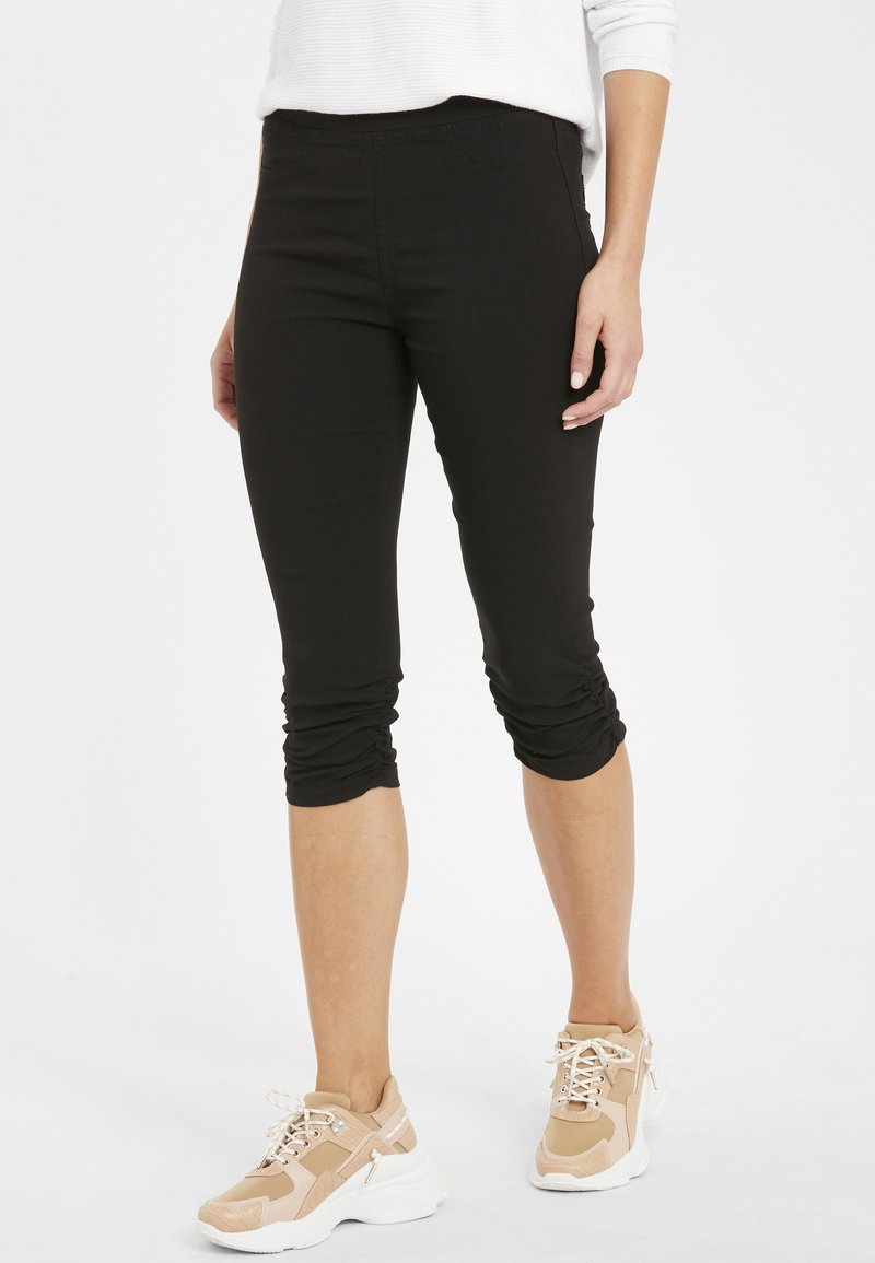 b.young BYKEIRA BYDIXI CAPRI - - Shorts - black