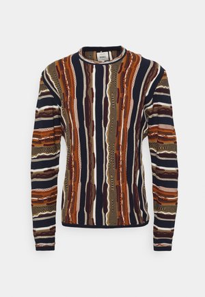 Pull en maille à manches longues avec des rayures verticales texturées en bleu marine, marron, orange, beige et crème.