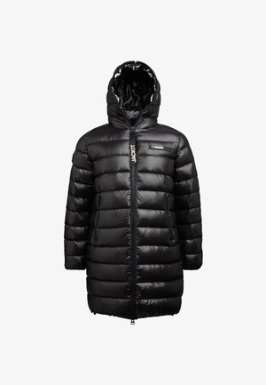 Černá prošívaná dlouhá péřová bunda s kapucí, předním zipem, bočními kapsami a nápisem "JACKIT" na hrudi a na táhle zipu.