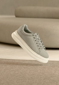 Non sélectionné, grey