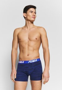 Puma SPACEDYE STRIPE BOXER 2 PACK - Trunks - blue combo