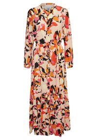 Floral maxi-jurk met lange mouwen, een knoopsluiting aan de voorkant, elastische taille en een gelaagde rok, met gedurfde oranje, roze en zwarte patronen op een lichte achtergrond.