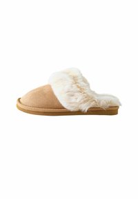 Tan slippers med en blød, hvid faux fur krave. Overdelen er struktureret, mens sålen er lavet af et glat, brunt materiale. Åben bagside design.