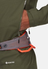 Mammut CRATER HOODED JACKET MEN - Hardshell-jakke - dark marsh
