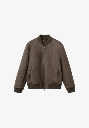 Veste bomber en suède marron avec des poignets et un bas côtelés, fermeture éclair et deux poches latérales. Texture lisse et silhouette classique.
