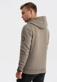 Ombre Felpa con zip - khaki
