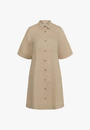 Bézs térd alá érő ruha rövid ujjakkal, gombos elől záródással, hegyes gallérral és két mellkasi zsebbel.
