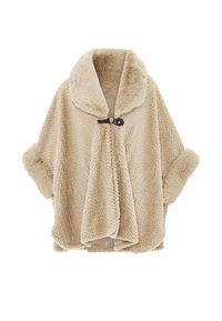Beige fleece poncho med fiskbensmönster, översized krage och rullade ärmar; stängs med en svart knapp och ett öglestängning.
