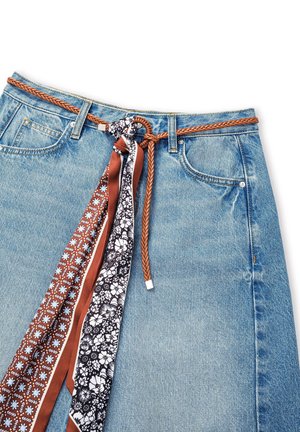 Ipekyol, IPEKYOL SHORT BERMUDA SHORTS WITH KNITTED BELT - Short en jean - blue