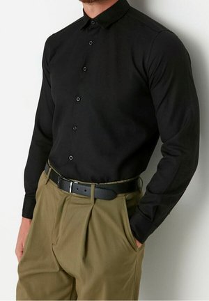 Kostymskjorta - black