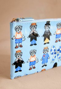 Unselected, blue london dogs