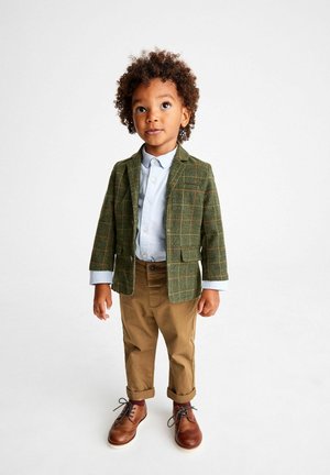 Suit - green