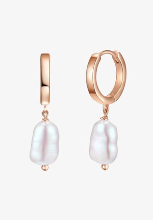 Rozā zelta auskari ar gredzeniem, kuros ir neregulāras formas baltas saldūdens pērles, kas piestiprinātas ar nelielu zelta akcentu. Gluda tekstūra un pulēts apdare.