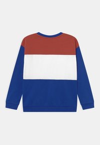 Name it Sudadera - surf the web