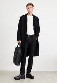 BOSS SLIM - Hlače chino - black