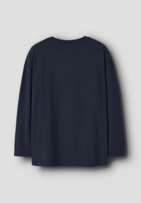Maglietta a maniche lunghe blu navy scuro realizzata in tessuto di cotone liscio, con collo rotondo classico e orlo dritto. Nessun motivo visibile.