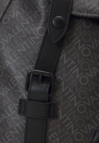 Valentino Bags TYRONE UNISEX - Turistinė kuprinė - nero/multi-coloured