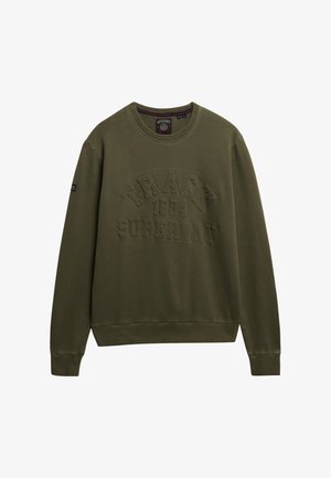 Olijfgroene sweatshirt met geribbelde halslijn en manchetten, voorzien van reliëftekst "TRACK 1984 SUPERDRY" aan de voorkant. Gemaakt van katoen, relaxed fit.