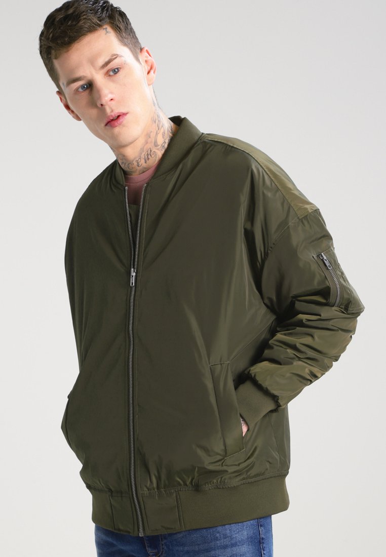 Urban Classics - OVERSIZED - Bomberjacka - dark olive, Förstora