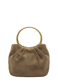 Brązowa zamszowa torebka z okrągłą metaliczną złotą rączką, z marszczonymi detalami i miękką teksturą. Kompaktowy i zorganizowany kształt.
