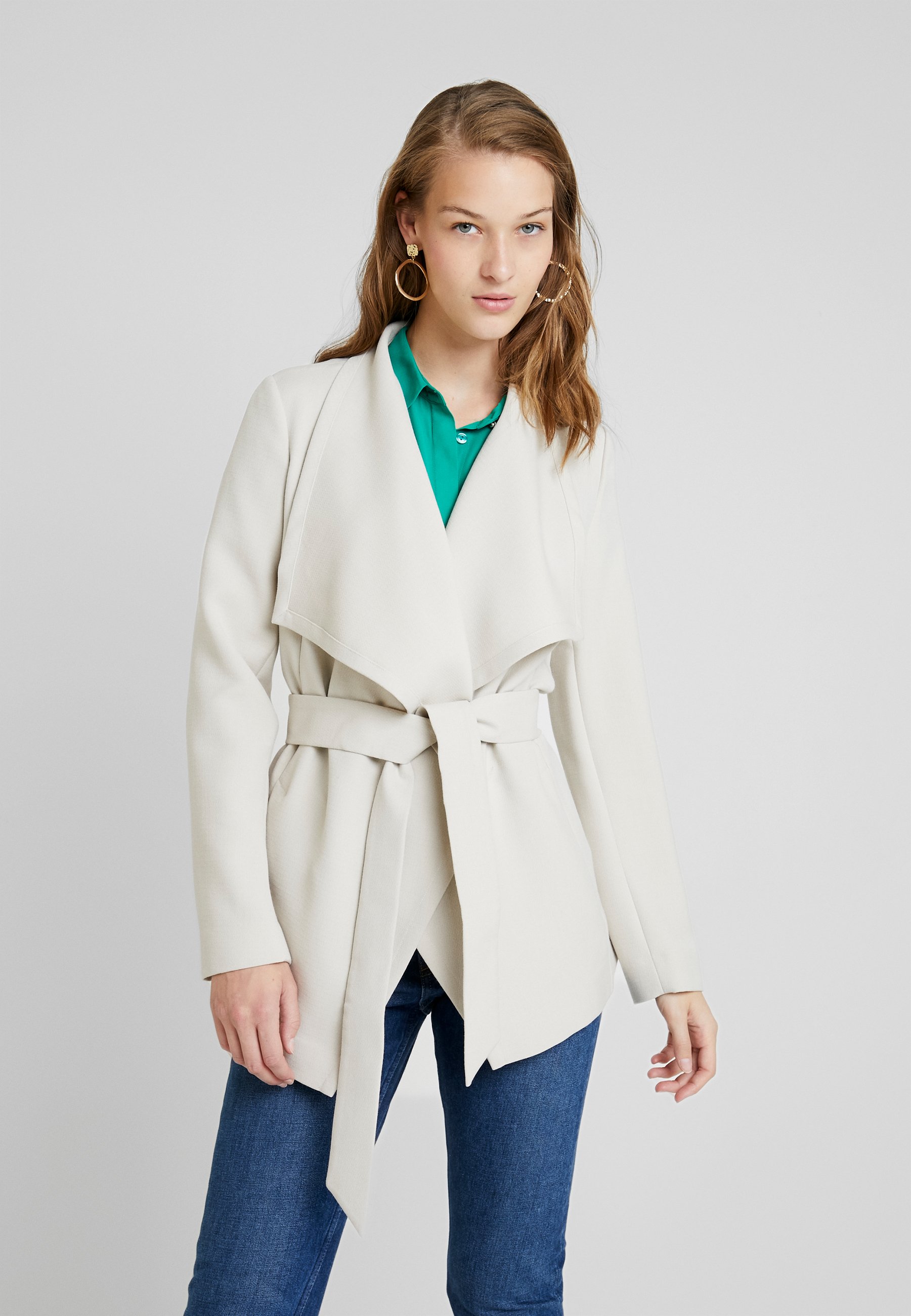 KIOMI Lett jakke off white Zalando.no KIOMI Lett jakke off white Zalando.no