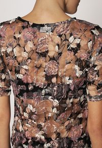 Dorothy Perkins Print T-shirt - black