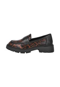 Mocasines con estampado de leopardo marrón y negro con un acabado texturizado. Presentan un acento de cuero negro y una suela de goma negra gruesa.