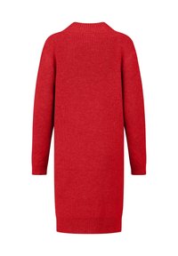 Robe pull longue en tricot côtelé rouge avec un col châle, des manches longues et une silhouette droite. Texture lisse et couleur unie.