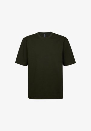 Camiseta de algodón de color verde oscuro. Presenta un cuello redondo clásico, mangas cortas y un ajuste relajado con bordes limpios y sin patrones visibles.