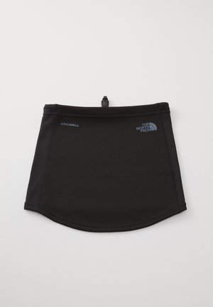 Μαύρος λαιμός με το λογότυπο της The North Face και την ένδειξη "WINDWALL", διπλωμένος επίπεδα πάνω σε λευκό φόντο.