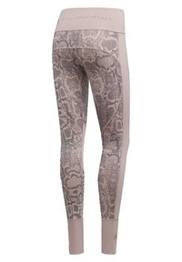 Legíny s vysokým pasem s růžovým a šedým hadím vzorem, jednobarevným růžovým pasem a manžetami a logem "Stella McCartney" na pásu.