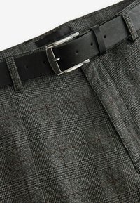 Next BELTED SLIM FIT - Vászonnadrágok - grey check