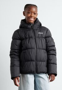 Levi's® ESSENTIAL PUFFER - Žieminė striukė - black