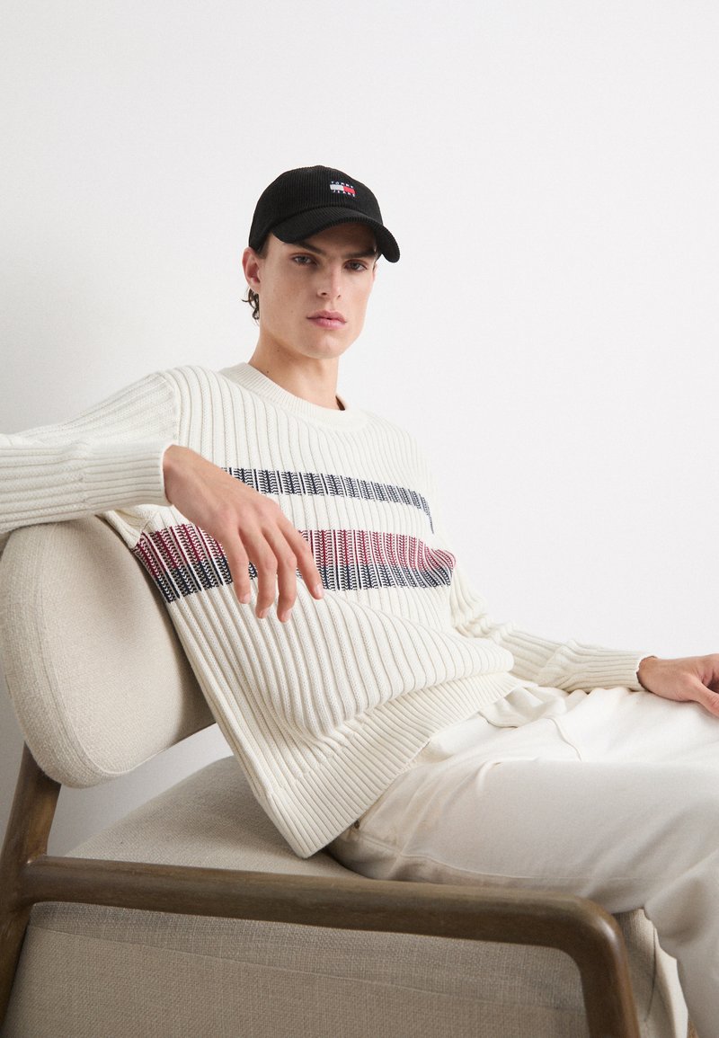 Tommy Hilfiger GLOBAL STRIPE - Jumper - ivory