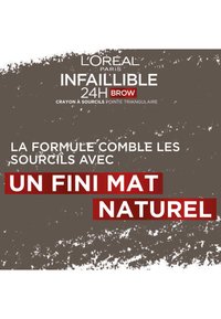 Le crayon à sourcils L'Oréal Infaillible 24H avec une pointe triangulaire présente un fini mat et est présenté sur un fond texturé brun.