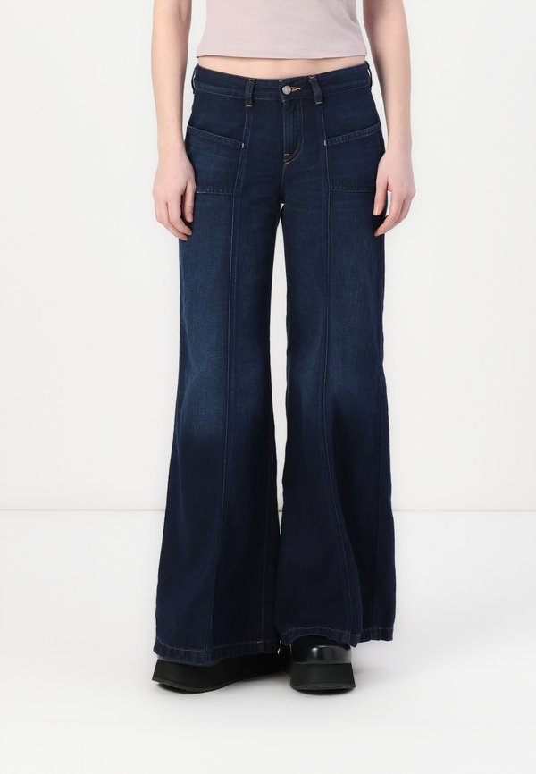 AKII - Wide Leg - 01