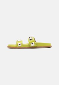 Mules - kiwi green