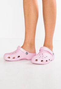 Crocs CLASSIC UNISEX - Clogs - mottled light pink