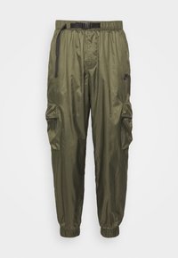 TECH WOVEN CARGO - Cargobukser - cargo khaki/black