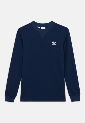 Navy-blaues Langarm-Sweatshirt aus strukturiertem Stoff, mit Rundhalsausschnitt und kleinem weißen Adidas-Logo auf der Brust.