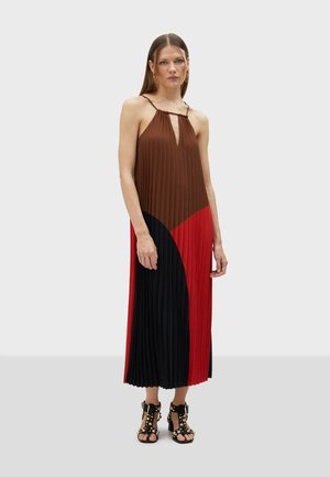 Robe longue - deep red