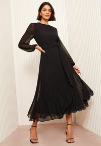 Friends Like These REGULAR FIT - FLUTTER SLEEVE MIDI - Freizeitkleid - black