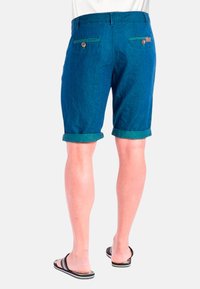 Koroshi CHINESE BERMUDA  - Džinsa auduma šorti - azul osc   dark blue