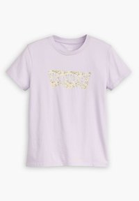 Camiseta de manga corta en color lavanda con un logotipo de Levi's con un diseño floral en el pecho.