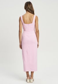 CALLI OLAH MIDI - Denné šaty - pale pink