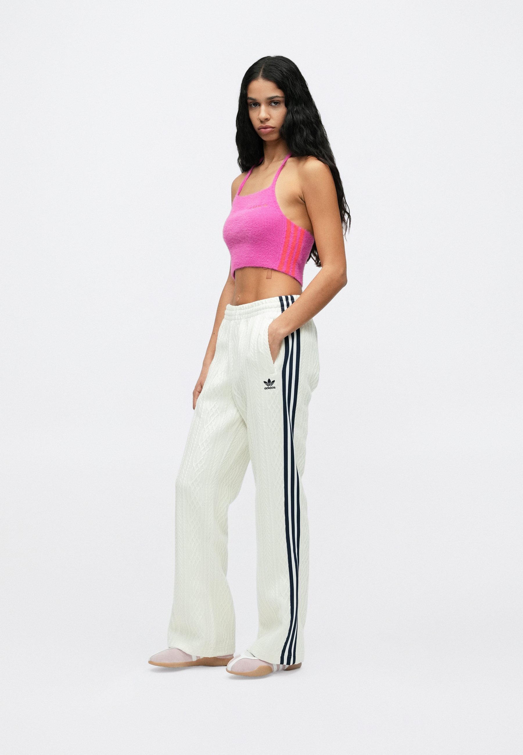 adidas Originals CLASSIC - Pantaloni de trening - off-white/alb